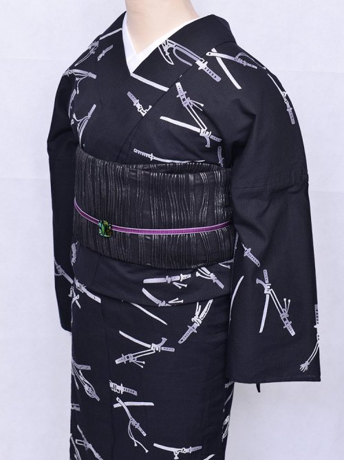 Sleek “Katana” yukata, by Rumi Rock. As usual with them, I love that their designs are totally unise