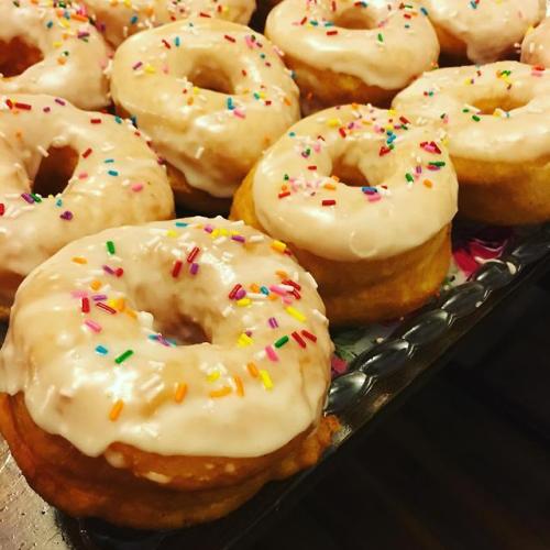 [homemade] Vanilla dip doughnuts