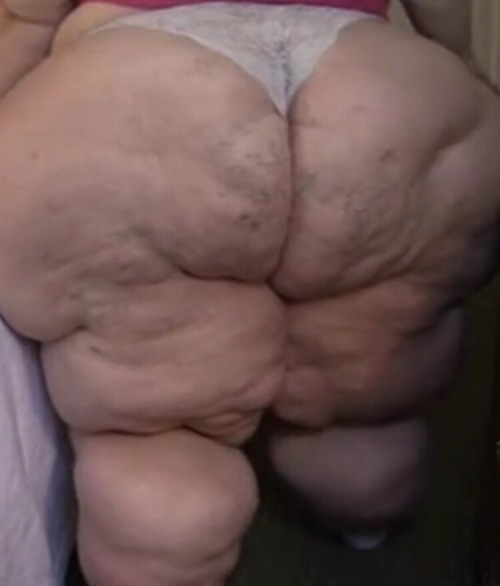 ssbbwchicklover:  This woman is my idea of sexy  Ultimate doggie