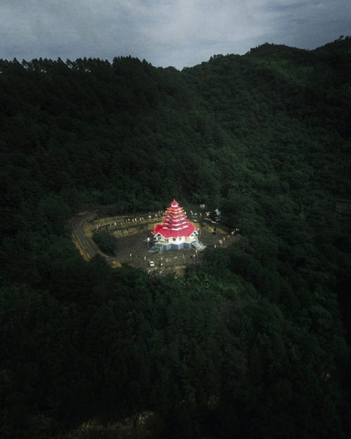 Sanamahi Kiyong temple, is the abode of Lainingthou Sanamahi, the ancient deity of the Meitei.