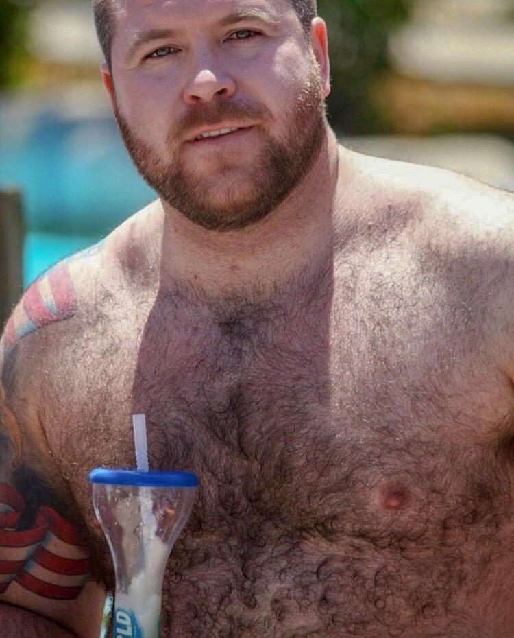 man-and-structure:  ​thirsty_mcbearface