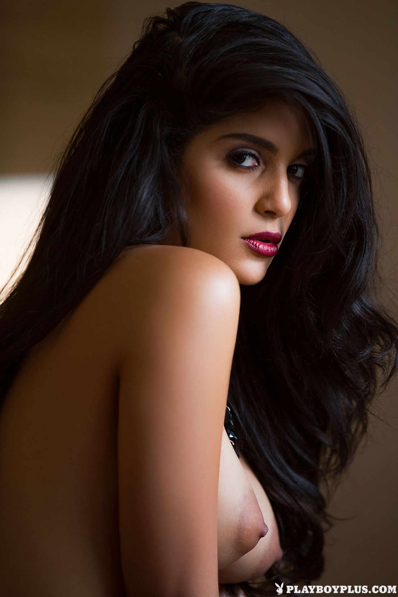 studmuppet:  Melissa Lolita - a dark-eyed, dark-haired beauty - Set Five