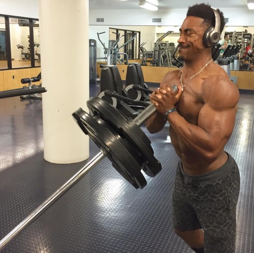 bmoneyuniverse: Alex Wright😍😍🙌🏾🙌🏾😊😊