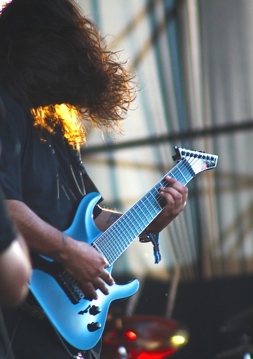 j-e-n-r-r-y-returns:  Stephen Carpenter - Deftones. 