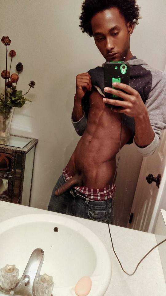 kingdre022:  Sexy as fuck