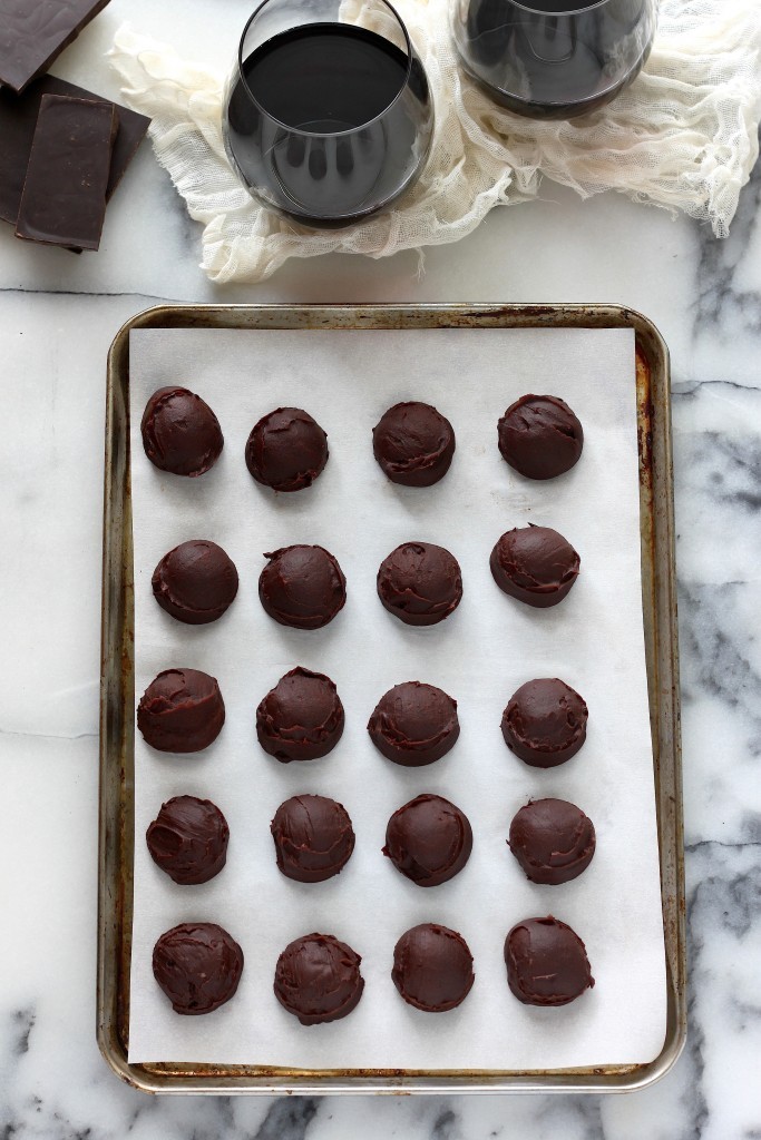 sweetoothgirl:    Red Wine Chocolate BonBons 