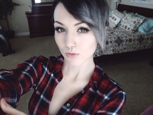 rvnescapegf:  emo