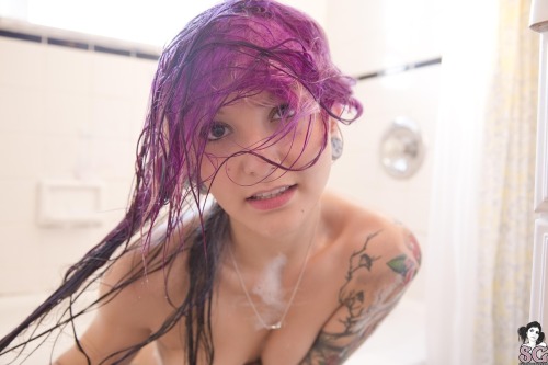 inked-m3rmaid:  suicide–love:  Circa → Rubb a Dubb Dubb