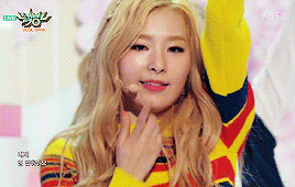 kangxseulgi:Blonde Seulgi in Ice Cream Cake performances.@fortunegookie
