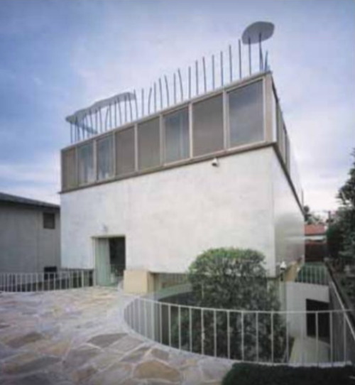 Jun Aoki 1996, O House