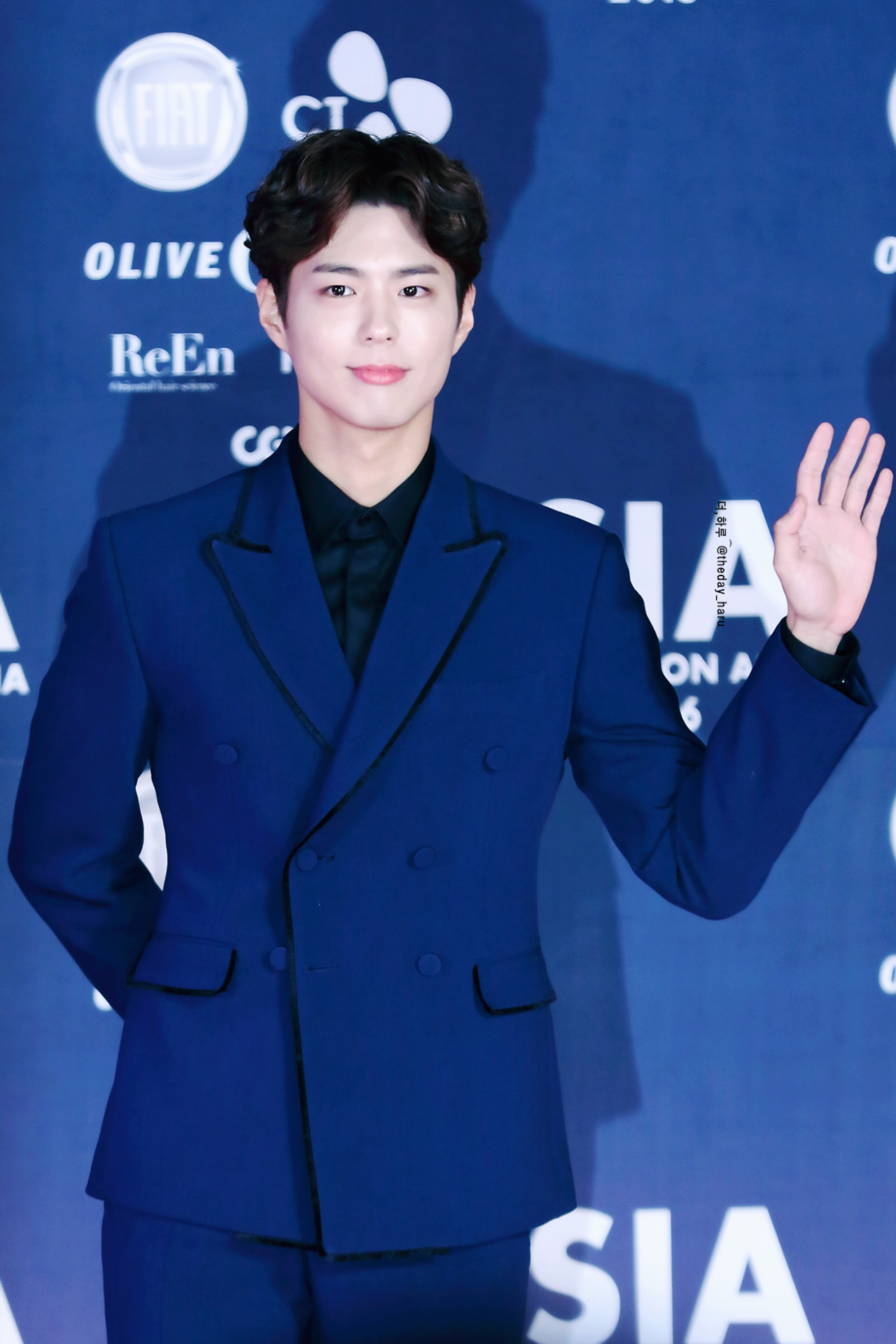 a literal angel : park bo gum: Photo