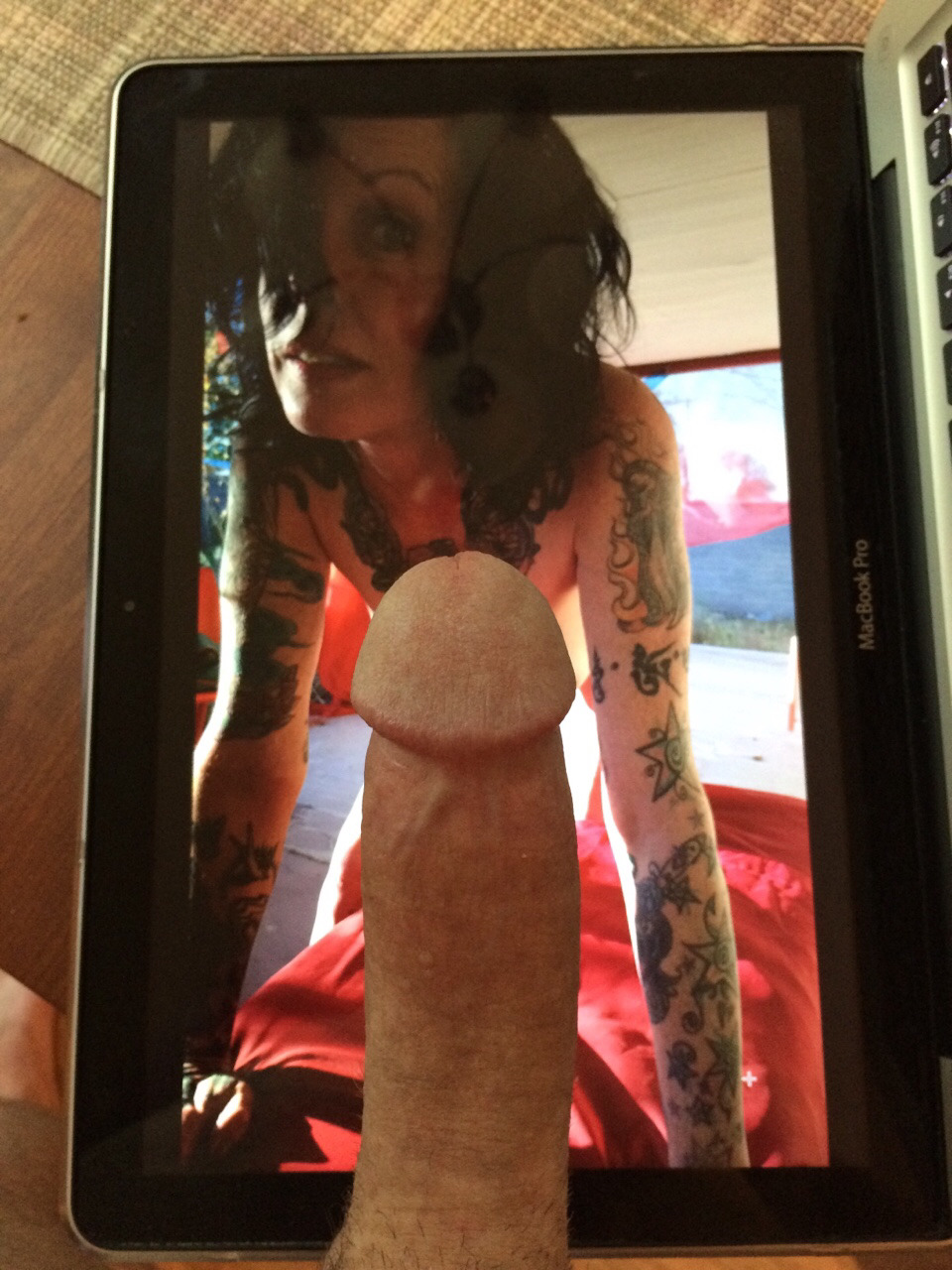 shannon-stephens-yoga:  @tributeyou  wow!!  four in one day, i love that your cock