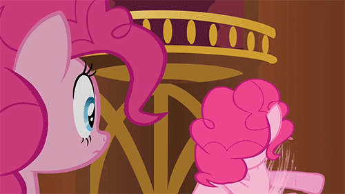 nausealion:  Betcha can’t make a face crazier than.. THIS!  this episode was hilarious