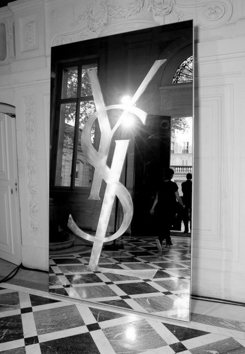 superluxury:  19-9x:  199x  Want to see | M✖RE | luxury lifestyle. 
