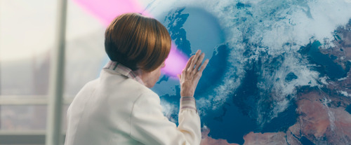 Alright, Not To Be Too Predictable, But I Wanna Talk About Space And Color As It's Used In The Intro