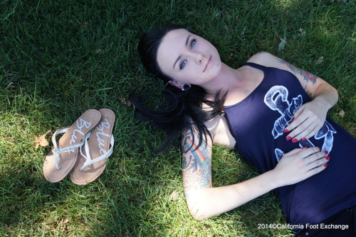 califtexchange: Happy Foot Fun Friday! Check out Christine showing off her pretty feet this afterno