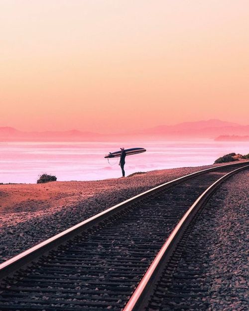ultravelicious:Top travel photos from around the world. Make your own memories by travelling. Help i