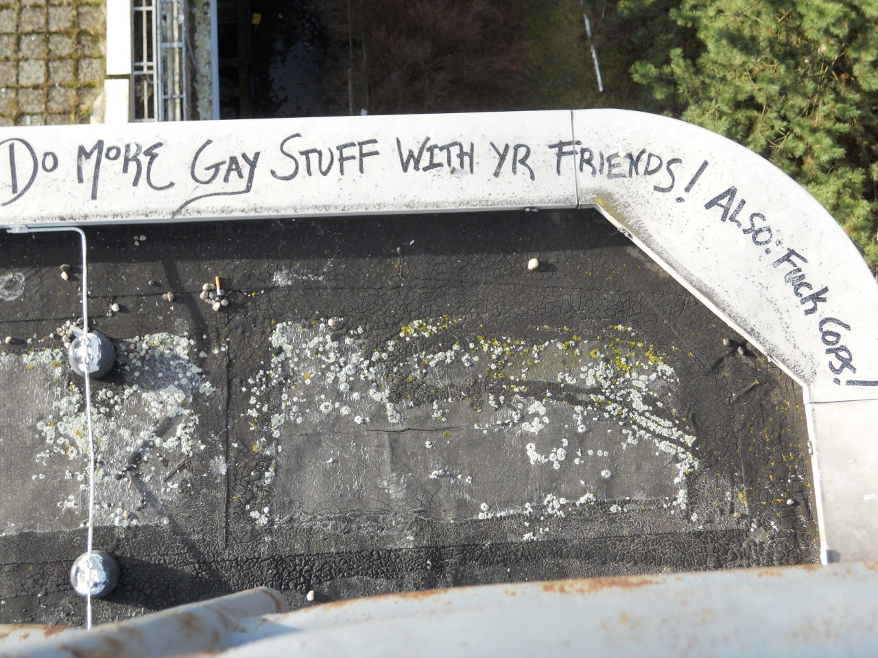 queergraffiti:  &ldquo;do more gay stuff with yr friends! also: fuck cops!&rdquo;