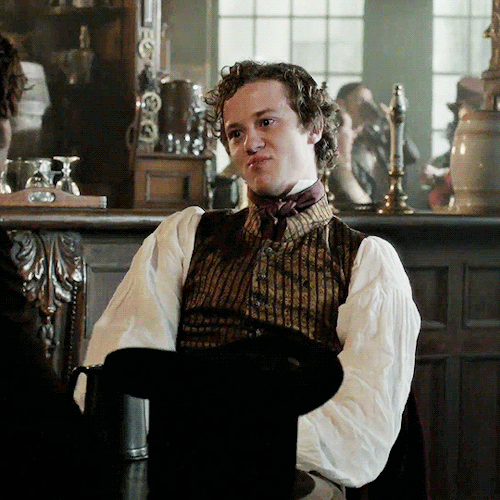 JOSEPH QUINN As ARTHUR HAVISHAM