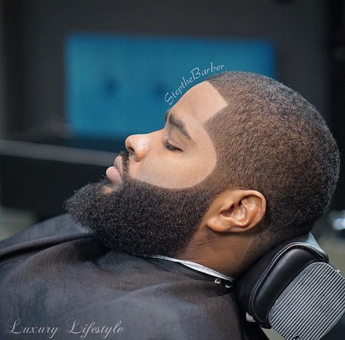 casual-crybaby:  black-exchange:  Step The Barber  www.styleseat.com/stepthebarber // IG: stepthebarber  Atlanta, GA  CLICK HERE for more black-owned businesses!  I wanna cut my hair low again