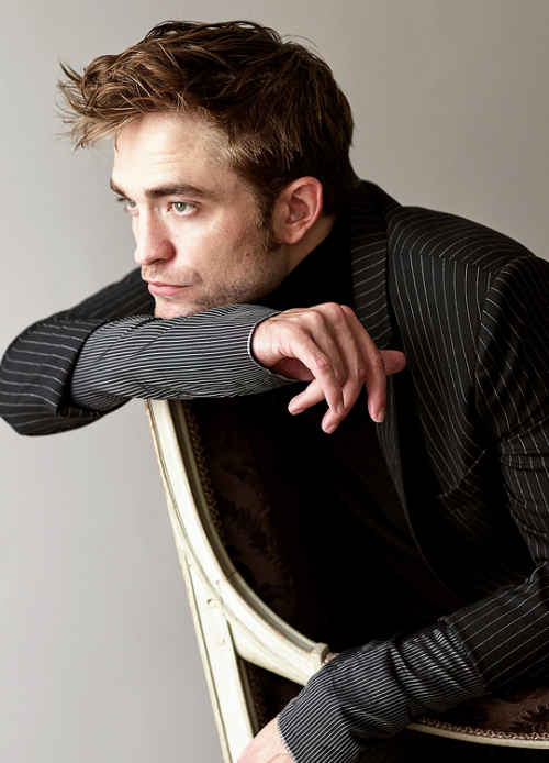 Robert Pattinson // New Outtake GQ Magazine (France)