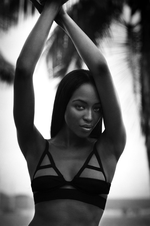 senyahearts:Naomi Campbell by Patrick Demarchelier for The Pirelli Calendar, 2005  