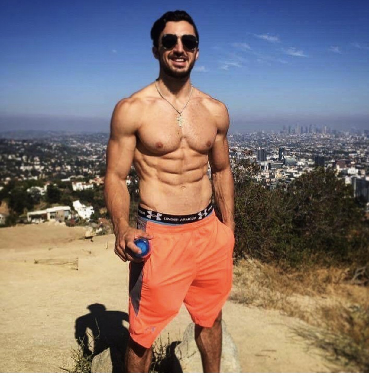 bigkimsprettyboyblog:  Beautiful view! Konstantin Lanchava @LanchavaKoka http://instagram.com/konstant_physique