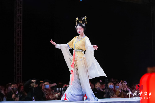 newhanfu:Live photos of Chinese National Costume Day in Nanjing on December 5th