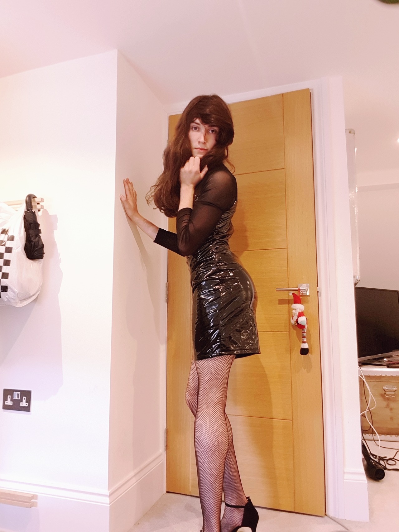janesummers2:No make up with latex