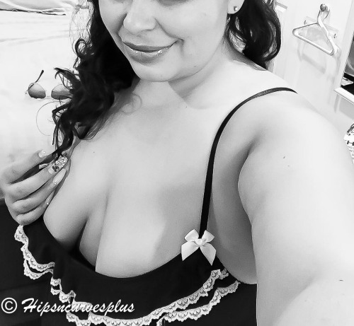 hipsncurvesplus:  Just a little black and white!   To continue supporting my blog or for a private photo session or video clip Hipsncurvesplus wishlist: https://www.amazon.com/registry/wishlist/1A48OOVH79Z35/ref=cm_sw_r_ip_wl_o_K0O0vbWSCYGRQ