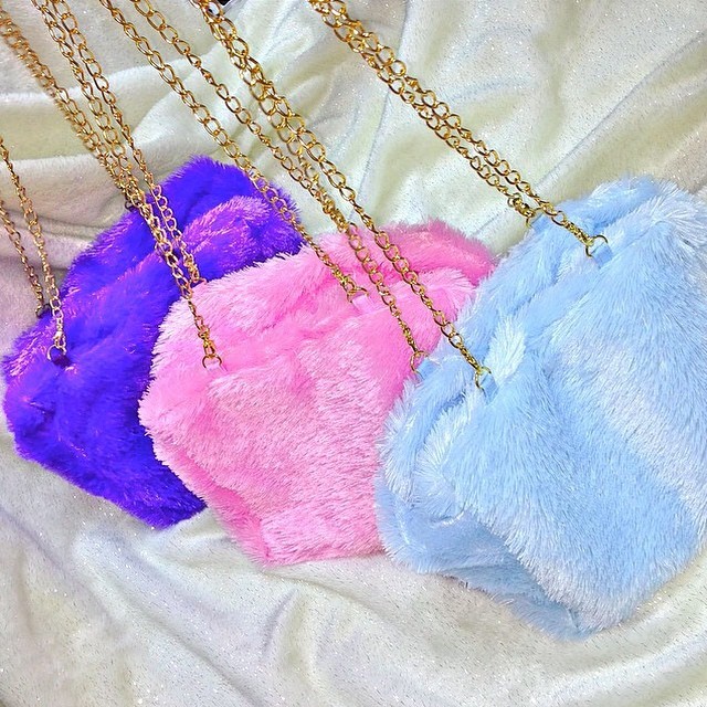 kleopxtra:  shopjeen:  shoutout to all the new @omweekend that just hit SHOPJEEN.com