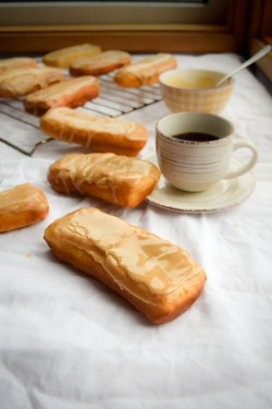 foodffs:  Homemade Maple Bar DoughnutsReally