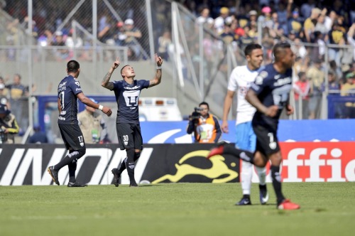 lospoderosospumasdelaunam:  Señores… Gano la Poderosa Universidad!   Pumas UNAM 1 cruz azul 0  GOYA😼