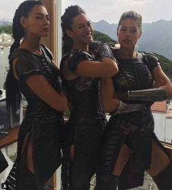 softlace14:  PSA: Patty Jenkins (Wonder Woman director) didn’t hire stunt doubles as the Amazonian warriors. She actually hired regular people like us, from fitness trainers, athletes, and police officers. THOSE WOMEN IN THE MOVIE REALLY DO KICK ASS