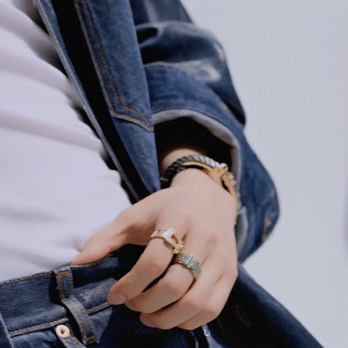 Jin X W Korea | Blue