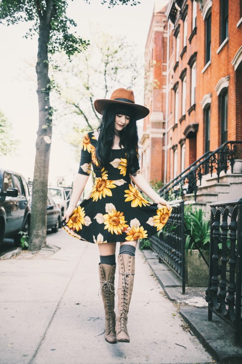 ericasmith33: www.jaglever.com/let-the-sunshine-in/#more-11617Boots by Free People