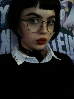 milkyc0mplex:  A collection of pics where I felt like Velma’s alter ego. It was a good look