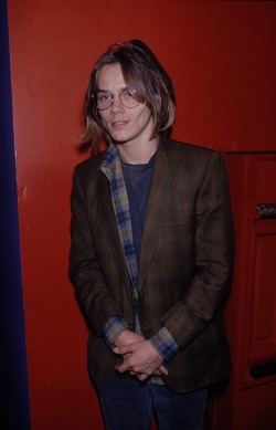 pinkfled:  River Phoenix at PETA’s “Rock Against Fur” Concert - February 19, 1989