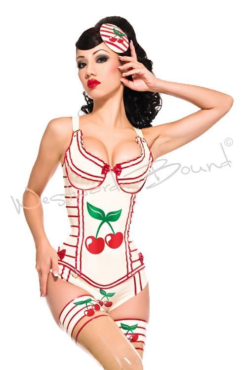 alternative-pinup:  Alternative Model  follow 4 more