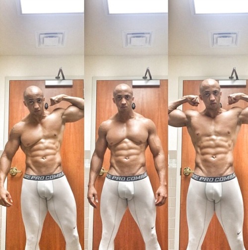aworldofmenz:  247master247:  www.recon.com/247master247  A World of Menz