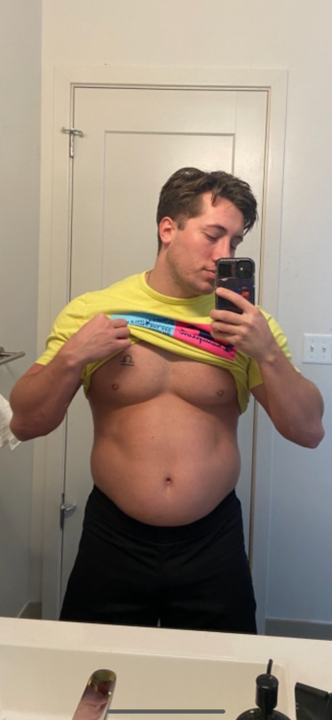 XXX thic-as-thieves:Just a couple month difference photo