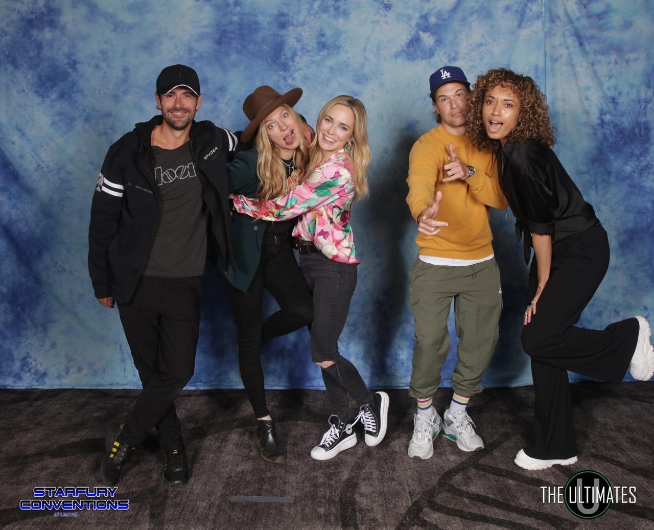 #legends of tomorrow #matt ryan#jes macallan#caity lotz#nick zano#olivia swann #high school yearbook pic  #going to be real #mostly posting #for the jes and caity part