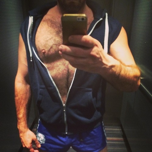 #corporatefur #hirsutehypersex #hairymuscle #chunkygay #gay #gym #gayarab #hairygay #bigmeat #thickm