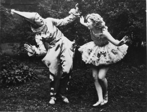 fordlibrarymuseum:Betty Ford and DanceBetty Bloomer had a passion for dance from an early age. Every