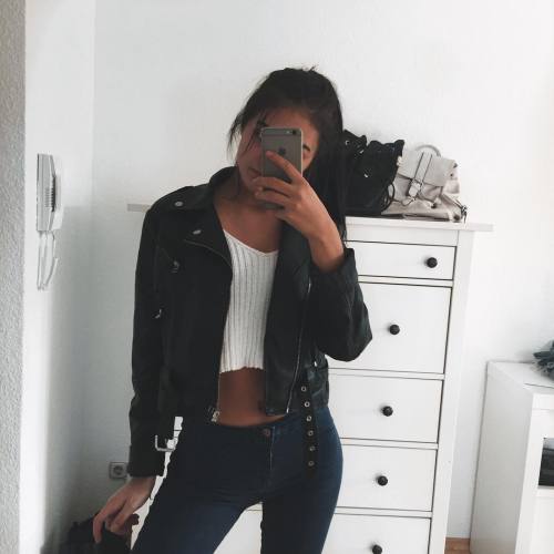 resveur:myvvibes:adoir:oxeyed:O X E Y E D - A.m y v v i b e sr e s v e u r 