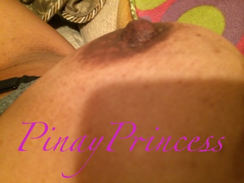 pinayprincessbeauty:  Just one of them for you… Darn shadows!  Tasty treats!!