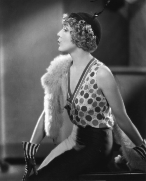 vintagemarlene:mary pickford is kiki, 1931 (weheartvintqage.co)