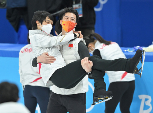 tehtariks: cannot believe yuzuru hanyu and liu xinyu saved both the olympics and sino-japanese relat