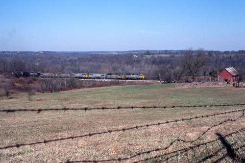 On the Former MononHere are four shots of a Louisville &amp; Nashville train moving south on the