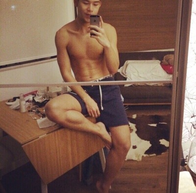 hkboysohot: hkboyyyyy: alllung: didodone: Fans submission Hugo Chan Really Hugo….？！ Anyone ca